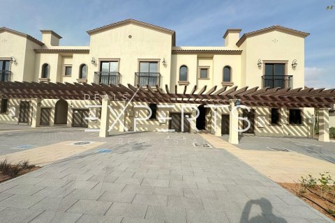 Townhouse de 3 dormitorios en Khalifa City, UAE No. 55471 1