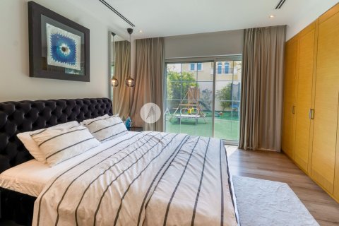 Villa de 4 dormitorios en Jumeirah Park, UAE No. 101698 22
