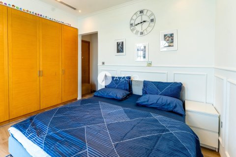 Villa de 4 dormitorios en Jumeirah Park, UAE No. 101698 17