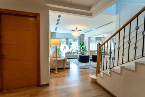 Villa de 4 dormitorios en Jumeirah Park, UAE No. 101698 3