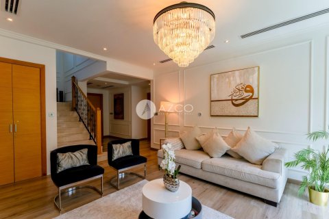 Villa de 4 dormitorios en Jumeirah Park, UAE No. 101698 7
