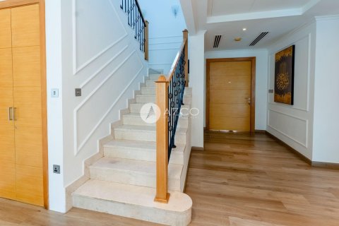 Villa de 4 dormitorios en Jumeirah Park, UAE No. 101698 19