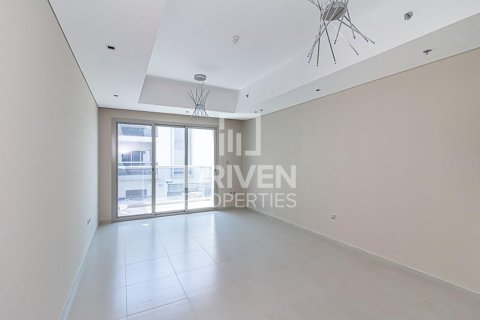 Квартира с 2 спальнями в Умм-аль-Шеиф, ОАЭ №85801 1