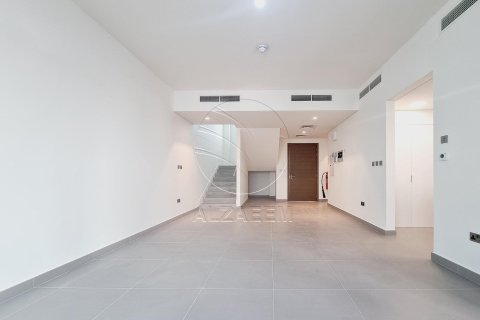 Villa de 4 dormitorios en  Yas Island, UAE No. 27618 2