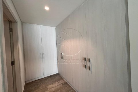 5 bedrooms Villa on the Yas Island, UAE No. 90017 15