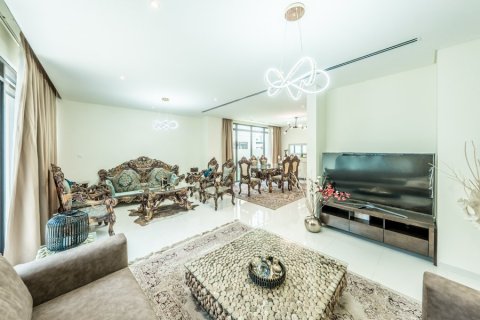 Townhouse de 4 dormitorios en Flora, UAE No. 72725 13