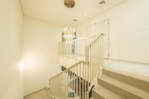 Townhouse de 4 dormitorios en Flora, UAE No. 72725 10