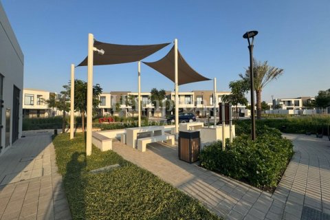 Townhouse de 3 dormitorios en Dubai South (Dubai World Central), UAE No. 73273 7