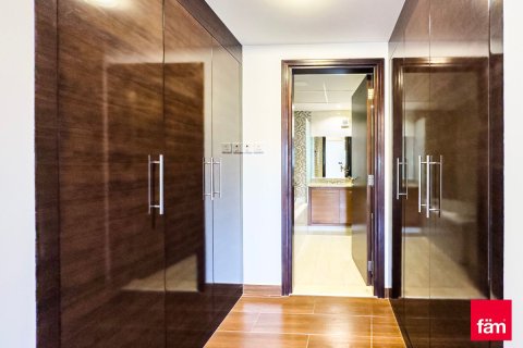 Appartement de 2 chambres à Dubai, UAE No. 103334 17