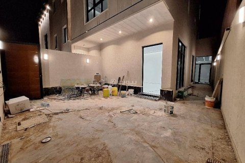 Квартира с 4 спальнями в Эр-Рияд, Саудовская Аравия №99480 2