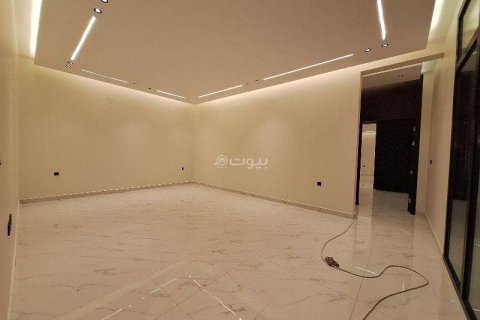 Квартира с 4 спальнями в Эр-Рияд, Саудовская Аравия №99480 3