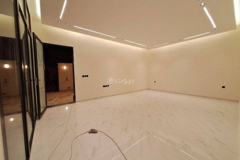 Квартира с 4 спальнями в Эр-Рияд, Саудовская Аравия №99480 4