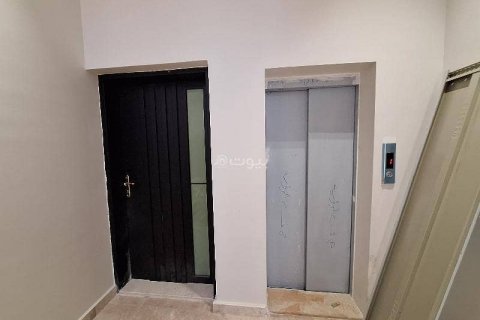 Квартира с 3 спальнями в Эр-Рияд, Саудовская Аравия №99485 5