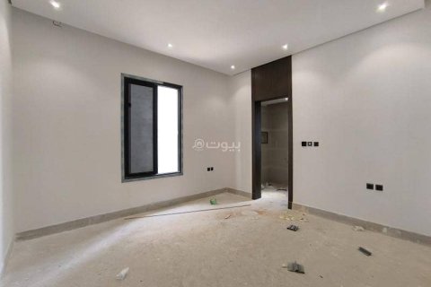 Villa de 4 chambres à Riyadh, Saudi Arabia No. 99481 14