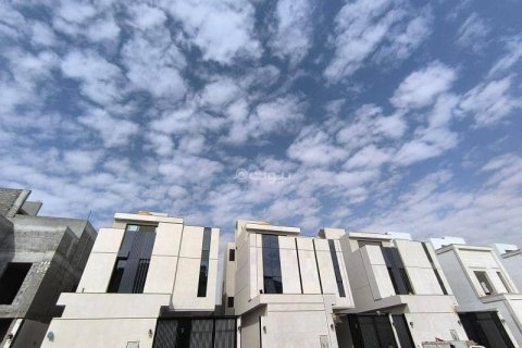 Villa de 4 chambres à Riyadh, Saudi Arabia No. 99481 1