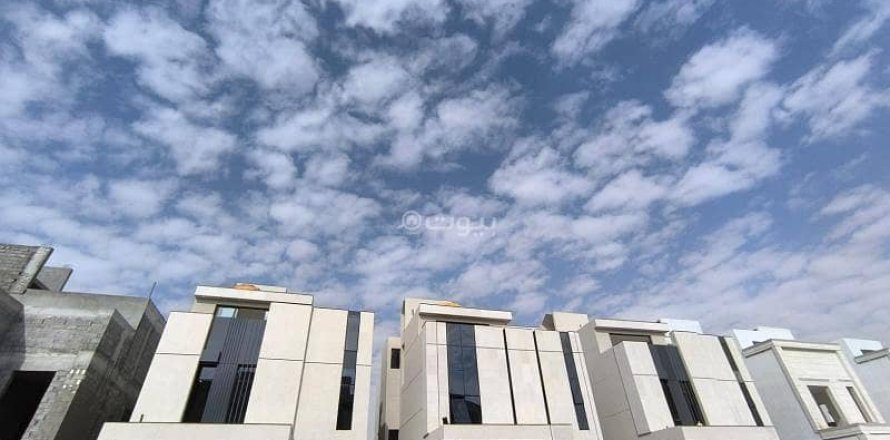 Villa de 4 dormitorios en Riyadh, Saudi Arabia No. 99481