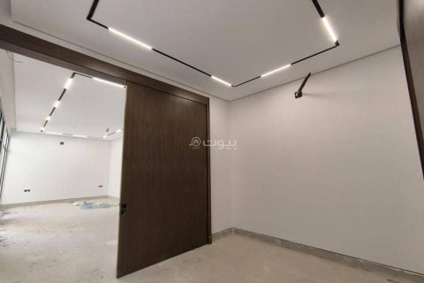 Villa de 4 chambres à Riyadh, Saudi Arabia No. 99481 6
