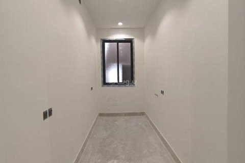 Villa de 4 chambres à Riyadh, Saudi Arabia No. 99481 8