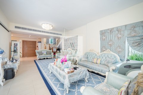 4 غرف نوم فيلا في Legacy Nova Villas, الإمارات العربية المتحدة رقم 16201 1