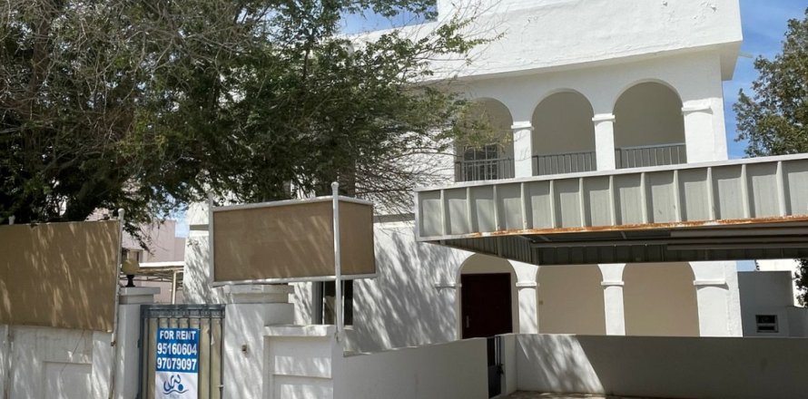4 bedrooms Townhouse in Muscat, Oman No. 54878