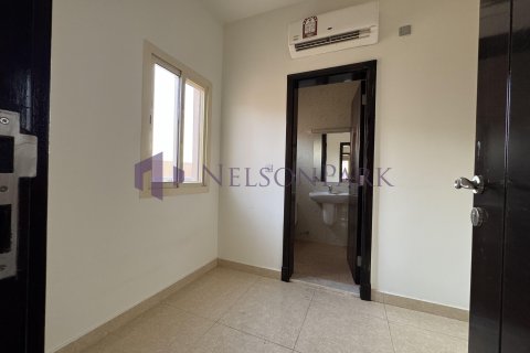 4 bedrooms Villa in Doha, Qatar No. 57976 10