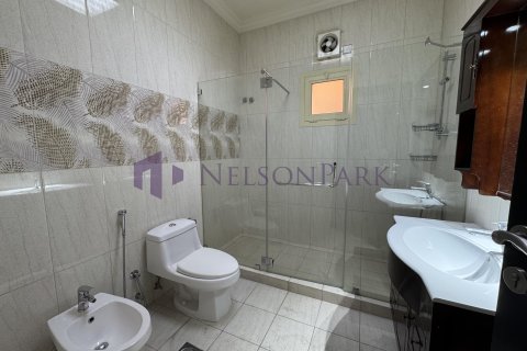 4 bedrooms Villa in Doha, Qatar No. 57976 18