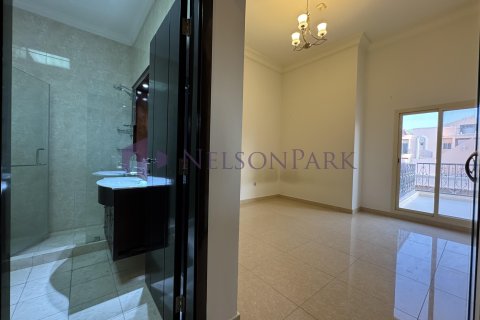 4 bedrooms Villa in Doha, Qatar No. 57976 12