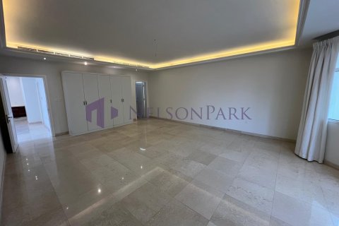 4 bedrooms Villa in Doha, Qatar No. 57973 16