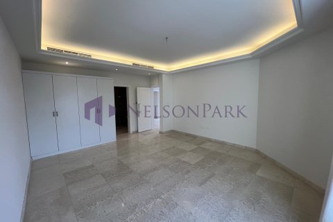 4 bedrooms Villa in Doha, Qatar No. 57973 14