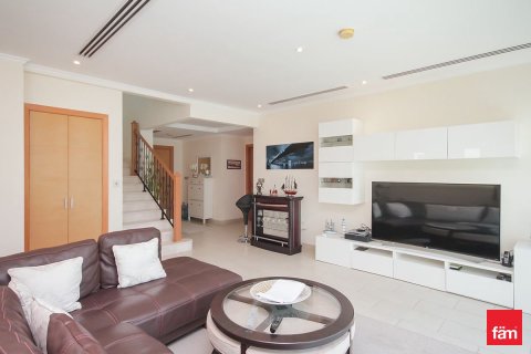 Villa de 4 chambres à Dubai, UAE No. 83023 8