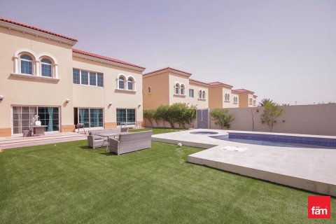 Villa de 4 chambres à Dubai, UAE No. 83023 2