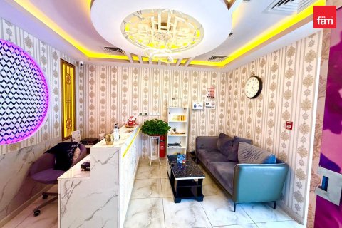Shop de 93m² en Dubai, UAE No. 83021 3