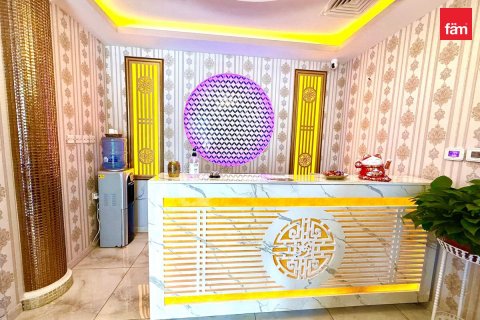 Shop de 93m² en Dubai, UAE No. 83021 2