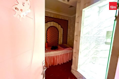 Shop de 93m² en Dubai, UAE No. 83021 7