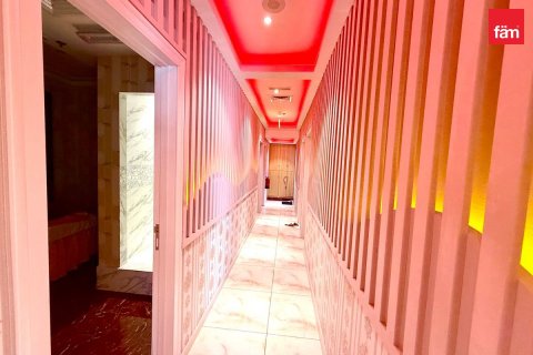 Shop de 93m² en Dubai, UAE No. 83021 4