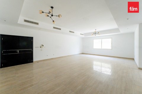 Villa de 6 dormitorios en Dubai, UAE No. 102729 4