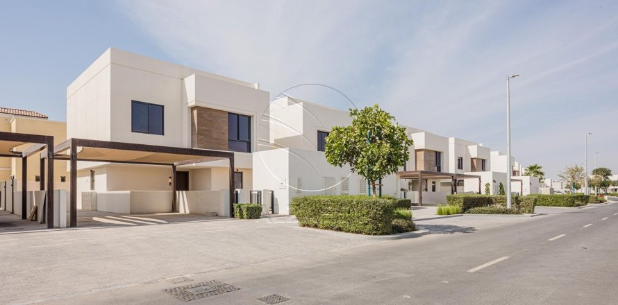 Villa de 4 dormitorios en Yas Island, UAE No. 89877