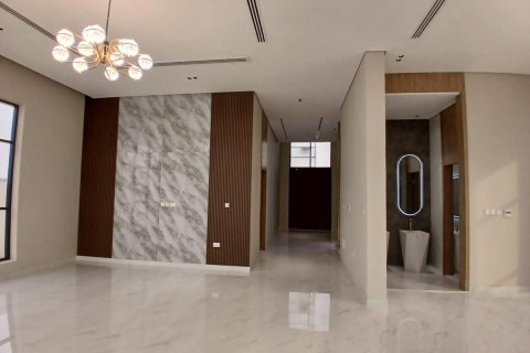 Commercial property de 5 dormitorios en Al Shamkha, UAE No. 79073 7