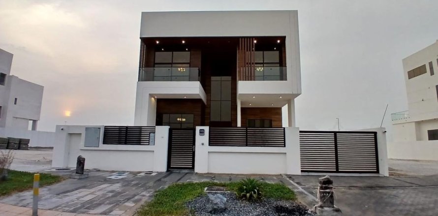 Commercial property de 5 dormitorios en Al Shamkha, UAE No. 79073