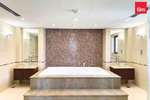 Villa de 5 chambres à Jumeirah Islands, UAE No. 99758 13