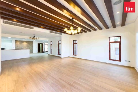 Villa de 5 chambres à Jumeirah Islands, UAE No. 99758 5