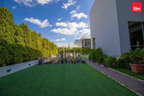 Villa de 3 dormitorios en Dubai Hills Estate, UAE No. 52330 2