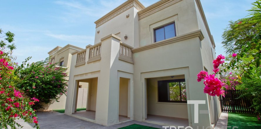 Villa de 3 chambres à Casa, UAE No. 80231
