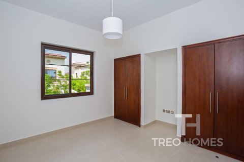 Villa de 3 chambres à Casa, UAE No. 80231 8