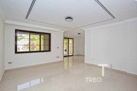 Villa de 3 chambres à Casa, UAE No. 80231 3