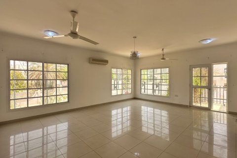 Villa Jumelée de 4 chambres à Muscat, Oman No. 69227 3
