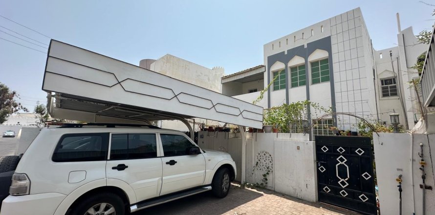 Appartement de 3 chambres à Al Khuwair, Oman No. 69225