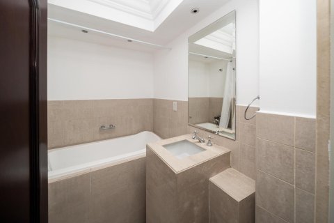 Apartment de 2 dormitorios en Downtown Dubai (Downtown Burj Dubai), UAE No. 90724 10