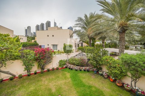 4 غرف نوم فيلا في Meadows, الإمارات العربية المتحدة رقم 78089 23