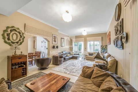 4 غرف نوم فيلا في Meadows, الإمارات العربية المتحدة رقم 78089 9